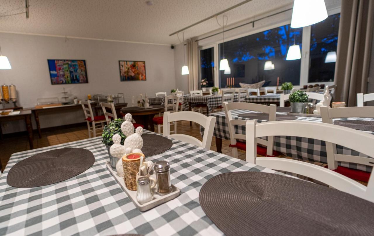 Hotel Am Hafen Braunschweig Buitenkant foto